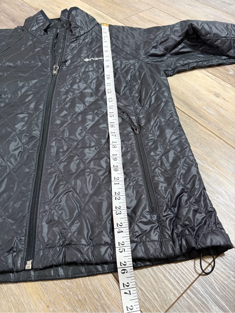 Columbia Women’s Black Quilted Insulated Packable Puffer Jacket - Picture 10 of 10